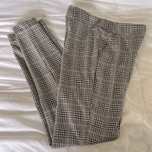 NWT Max Studio Houndstooth Slim Trousers